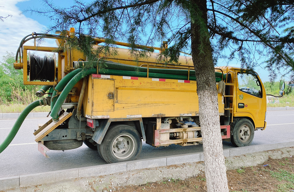 清洗抽糞車