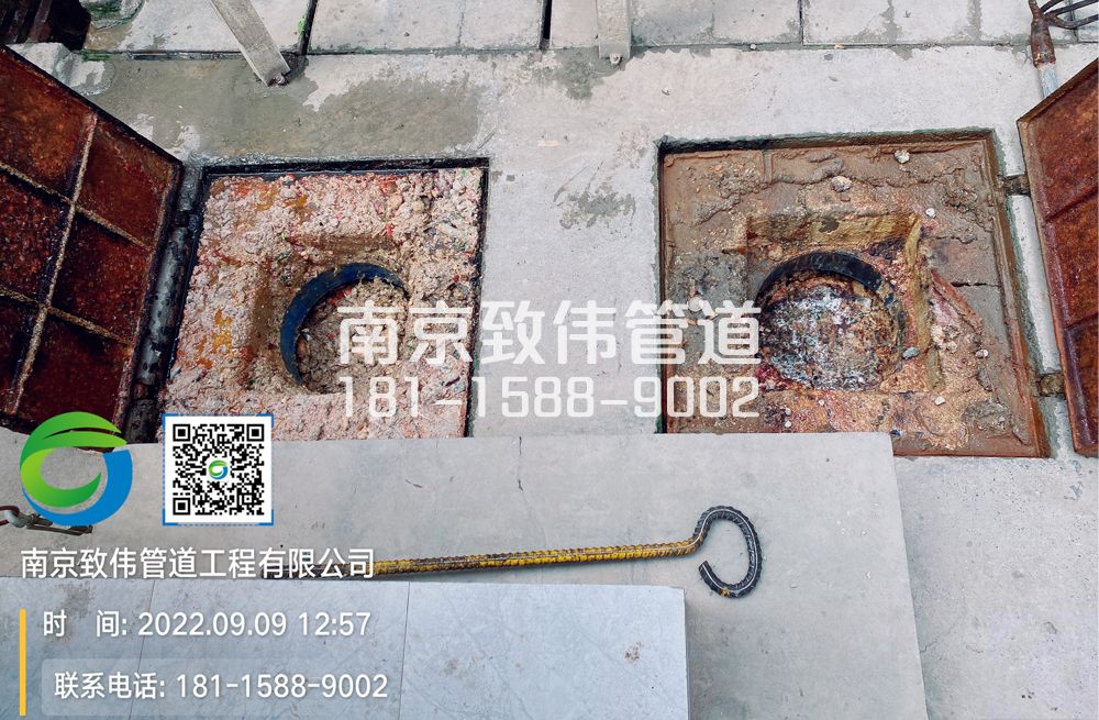 工地食堂隔油池油污清理施工現(xiàn)場(chǎng)
